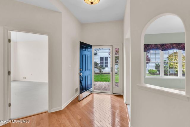 21 Baltusrol Drive, Jackson, NJ 08527