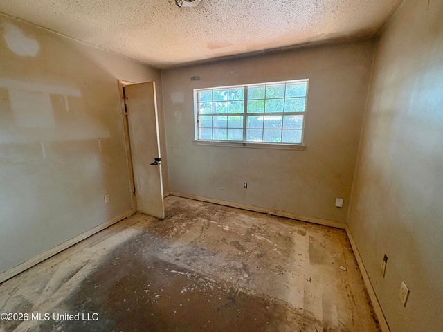 59 Opal Cove, Gulfport, MS 39503