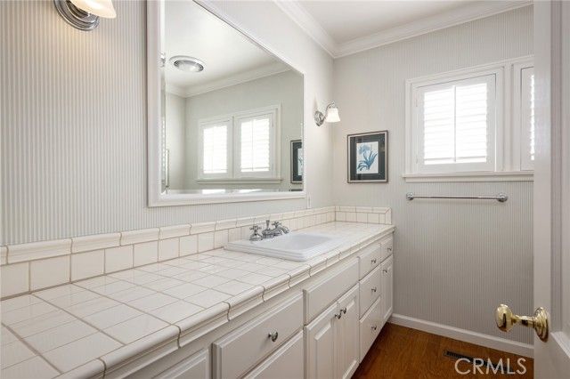 5440 E La Pasada, Long Beach, CA 90815