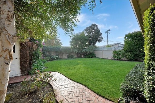 5440 E La Pasada, Long Beach, CA 90815
