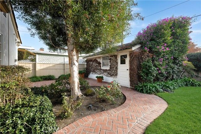 5440 E La Pasada, Long Beach, CA 90815