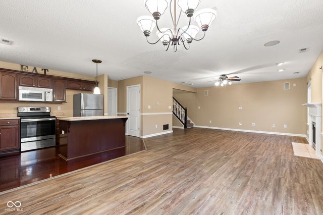 9708 Gibbon Lane, Avon, IN 46123