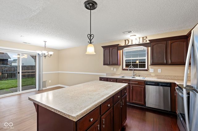 9708 Gibbon Lane, Avon, IN 46123