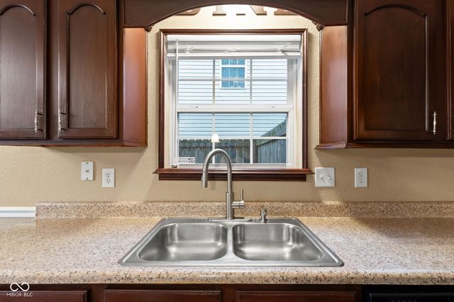 9708 Gibbon Lane, Avon, IN 46123
