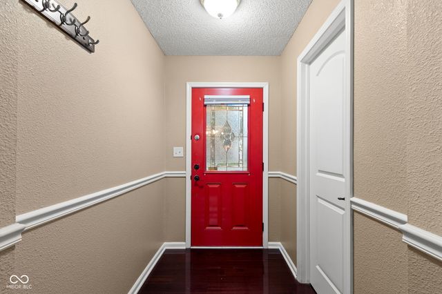 9708 Gibbon Lane, Avon, IN 46123