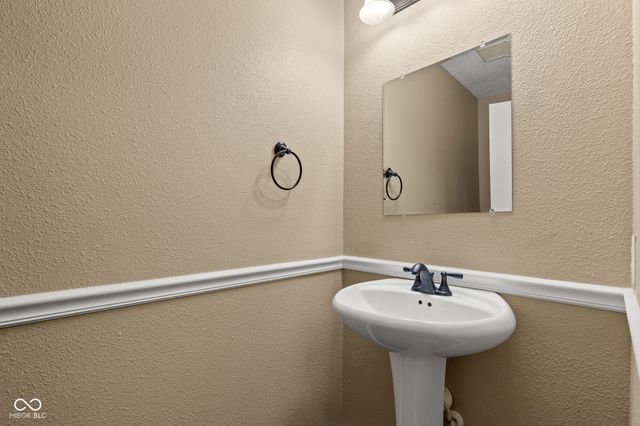 9708 Gibbon Lane, Avon, IN 46123