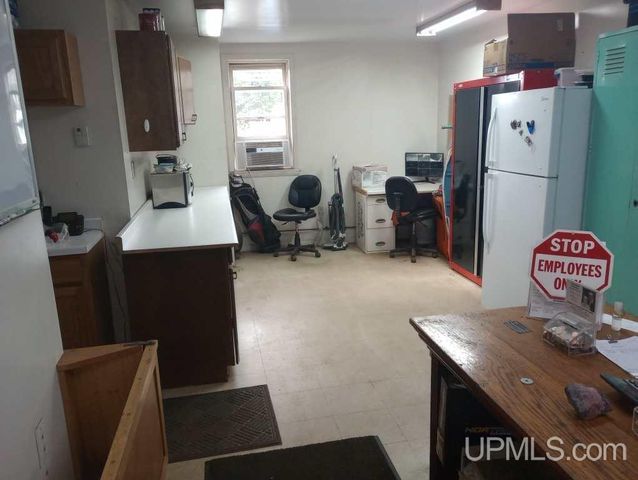 54921 Us41 Highway, Calumet, MI 49913