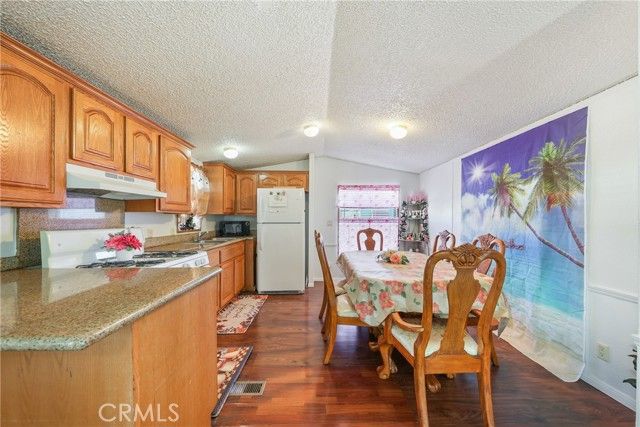 750 E Carson 67, Carson, CA 90745