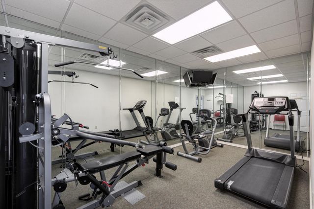 215 Lower Emerald Bay Circle 8, Hollister, MO 65672