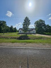 56 County Road 161, Liberty, TX 77575