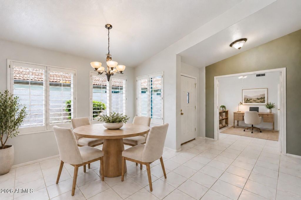 10500 W RUNION Drive, Peoria, AZ 85382 — photo 4