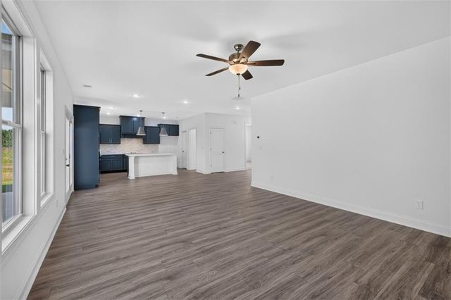 982 Homepark Circle, Buford, GA 30518
