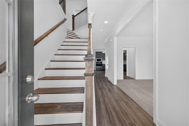 982 Homepark Circle, Buford, GA 30518
