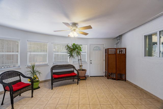 1205 Espanola Street NE, Albuquerque, NM 87110