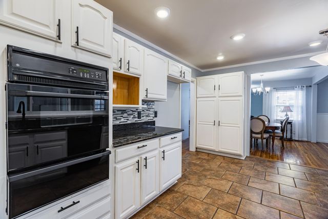 1205 Espanola Street NE, Albuquerque, NM 87110