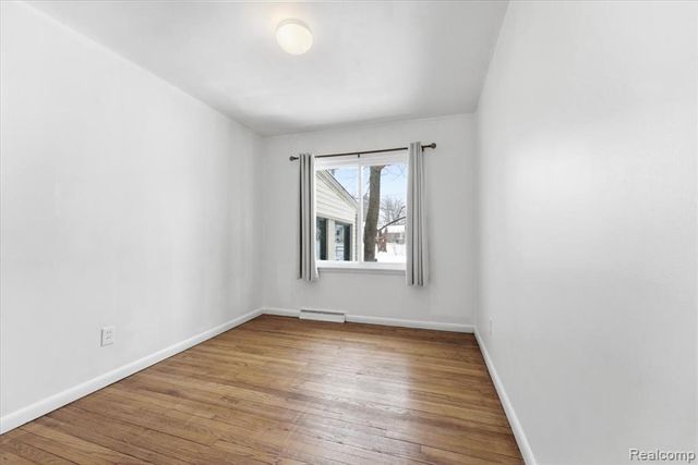 28706 Southpointe Road, Grosse Ile, MI 48138