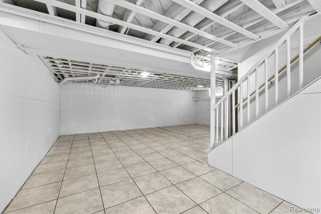 28706 Southpointe Road, Grosse Ile, MI 48138