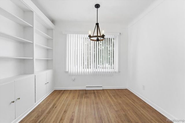 28706 Southpointe Road, Grosse Ile, MI 48138