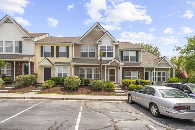 136 Macy Circle, Goose Creek, SC 29445