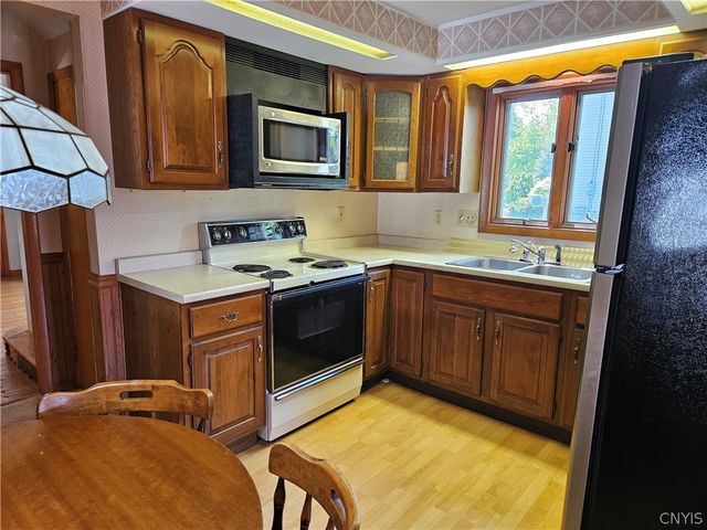 351 Lillian Avenue, Syracuse, NY 13206