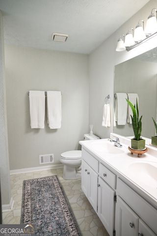 2782 Oak Meadow Lane, Snellville, GA 30078