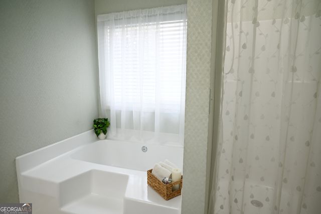 2782 Oak Meadow Lane, Snellville, GA 30078