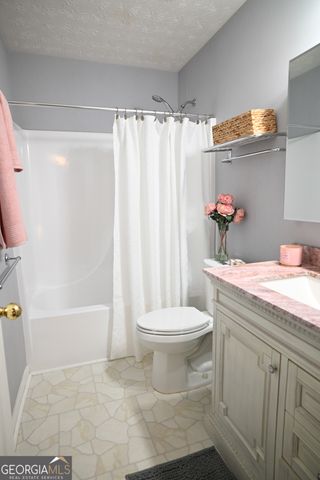 2782 Oak Meadow Lane, Snellville, GA 30078