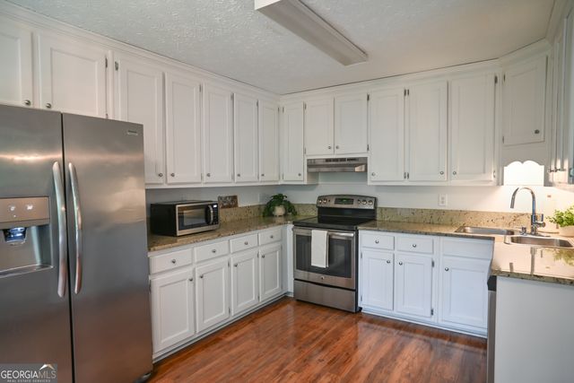 2782 Oak Meadow Lane, Snellville, GA 30078