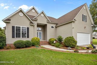 2616 Spring Creek Drive, Grimesland, NC 27837