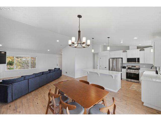 88362 PEDERSON Dr, Bandon, OR 97411