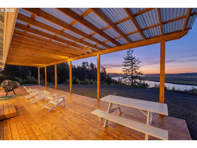 88362 PEDERSON Dr, Bandon, OR 97411