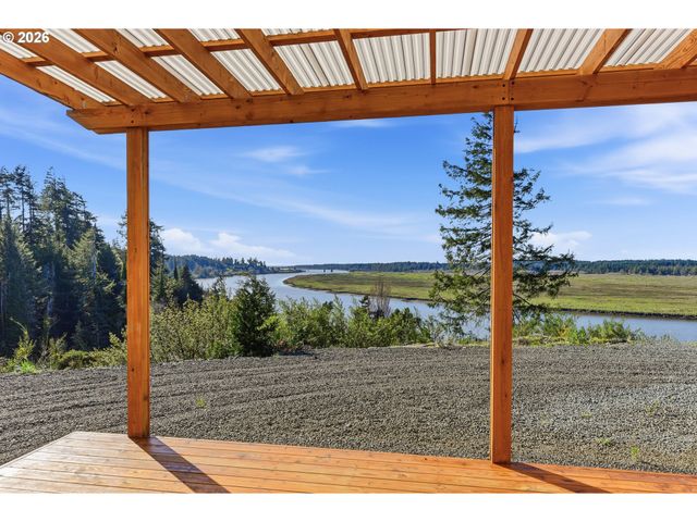 88362 PEDERSON Dr, Bandon, OR 97411