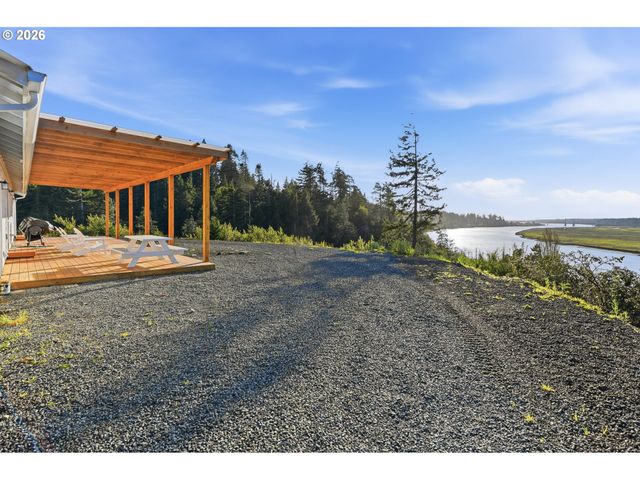 88362 PEDERSON Dr, Bandon, OR 97411