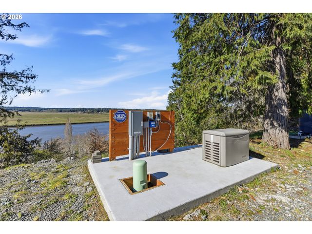 88362 PEDERSON Dr, Bandon, OR 97411