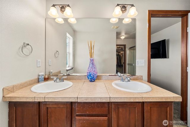 22625 94th Street E, Buckley, WA 98321