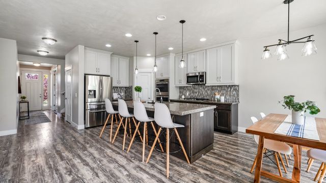 50 S SAMARA ST, Vineyard, UT 84059