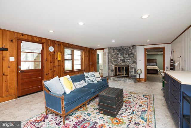 1409 KUTZ DR, Pottstown, PA 19465