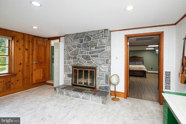 1409 KUTZ DR, Pottstown, PA 19465