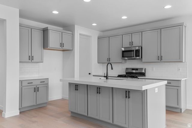 1869 S 2425 W, West Haven, UT 84401