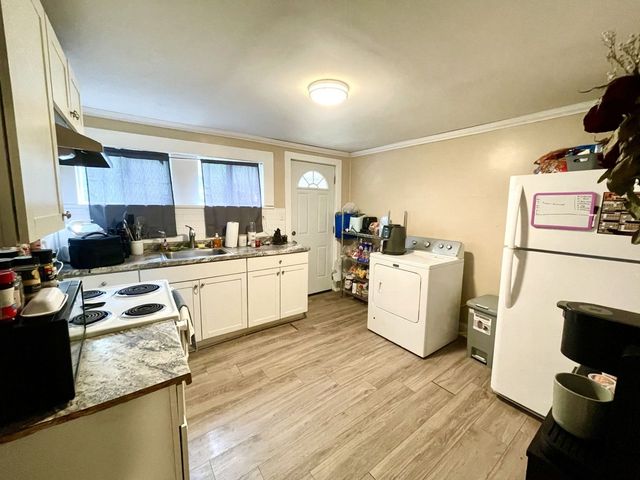 301 1st AVENUE, Carnegie, PA 15106