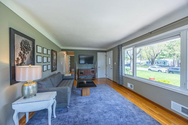 3681 Kenny Lane, White Bear Lake, MN 55110