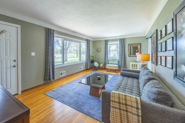 3681 Kenny Lane, White Bear Lake, MN 55110
