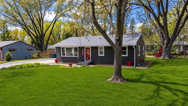 3681 Kenny Lane, White Bear Lake, MN 55110