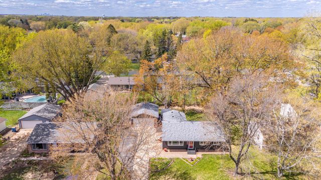 3681 Kenny Lane, White Bear Lake, MN 55110