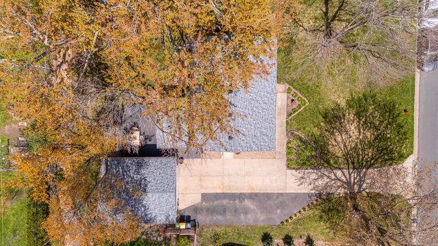 3681 Kenny Lane, White Bear Lake, MN 55110