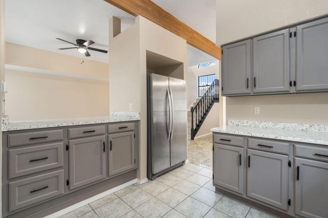 7712 Redwood Drive NW, Albuquerque, NM 87120