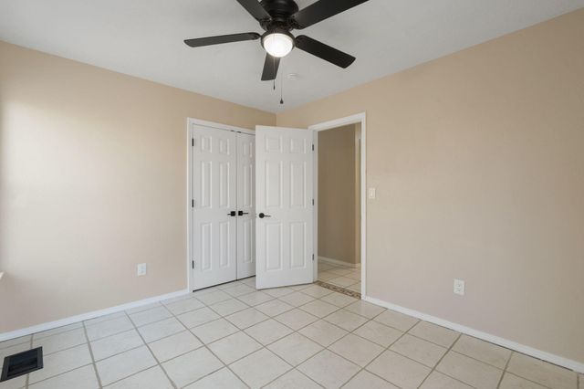 7712 Redwood Drive NW, Albuquerque, NM 87120