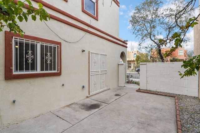 7712 Redwood Drive NW, Albuquerque, NM 87120