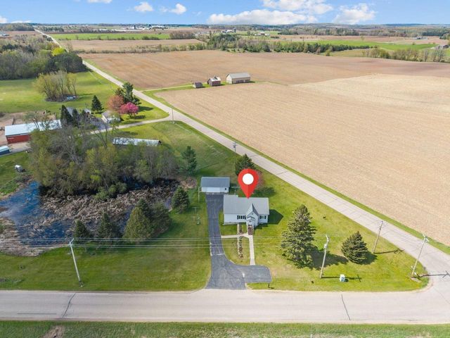 W9789 RIVER BANK ROAD, Clintonville, WI 54929