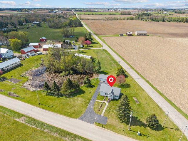 W9789 RIVER BANK ROAD, Clintonville, WI 54929